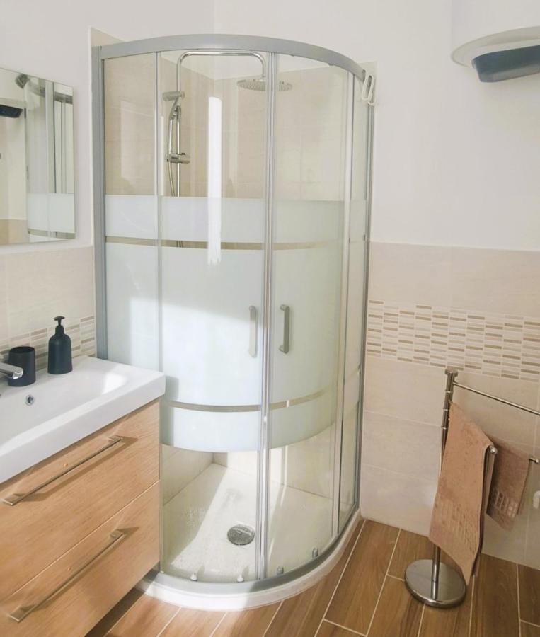 Appartement La Petite Maison à Agrate Brianza Extérieur photo